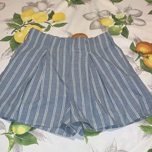 E M Blue w White stripe high-rise wide leg shorts EUC sz Medium